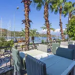 Daffodil Hotel 3*
