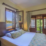 Otel Daffodil 3*